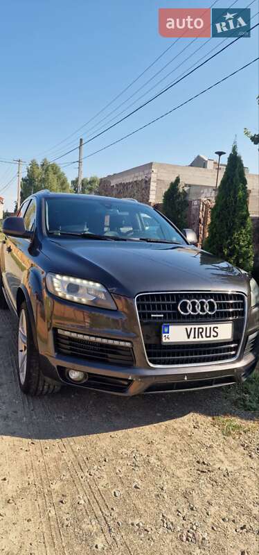 Внедорожник / Кроссовер Audi Q7 2009 в Киеве