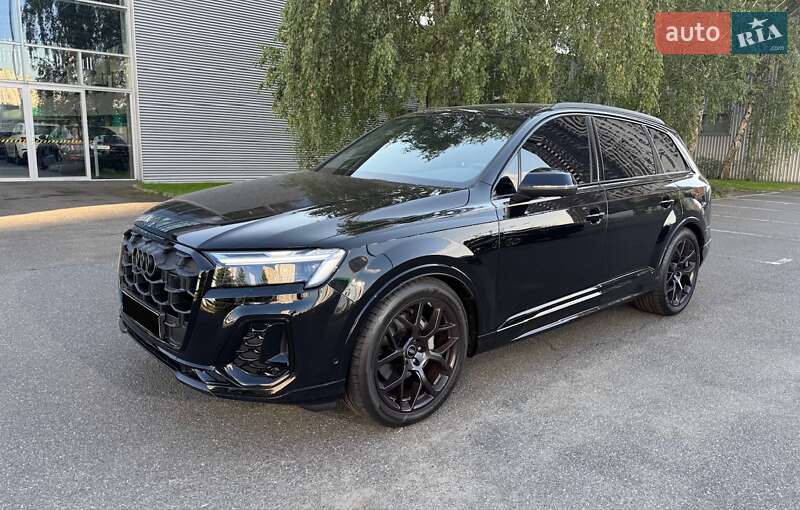 Внедорожник / Кроссовер Audi Q7 2024 в Киеве
