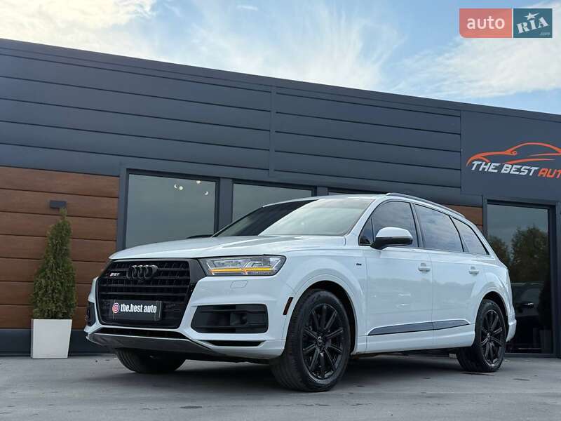 Внедорожник / Кроссовер Audi Q7 2017 в Ровно