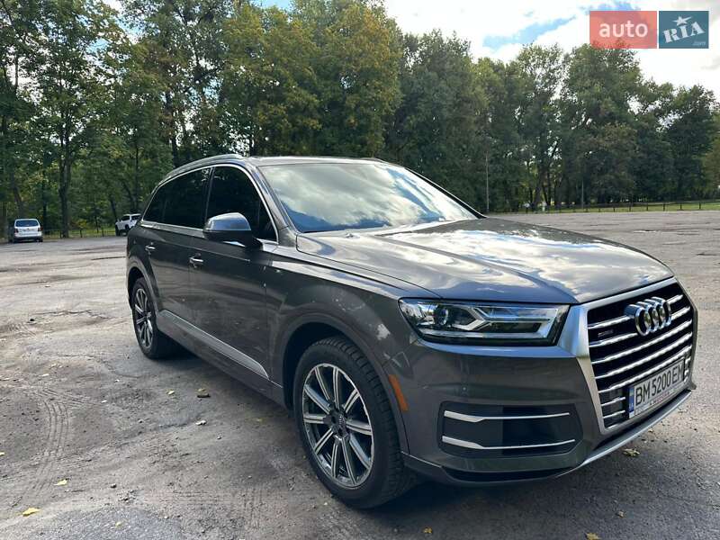 Внедорожник / Кроссовер Audi Q7 2018 в Сумах