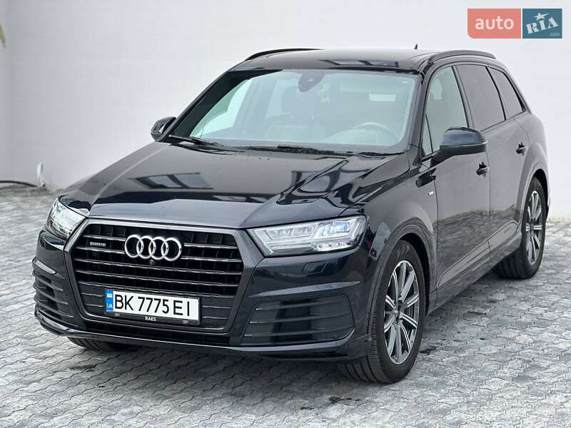 Внедорожник / Кроссовер Audi Q7 2017 в Ровно Внедорожник / Кроссовер Audi Q7 2017 в Ровно