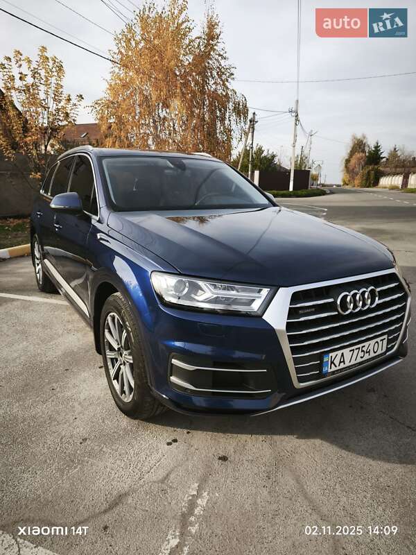 Позашляховик / Кросовер Audi Q7 2019 в Києві