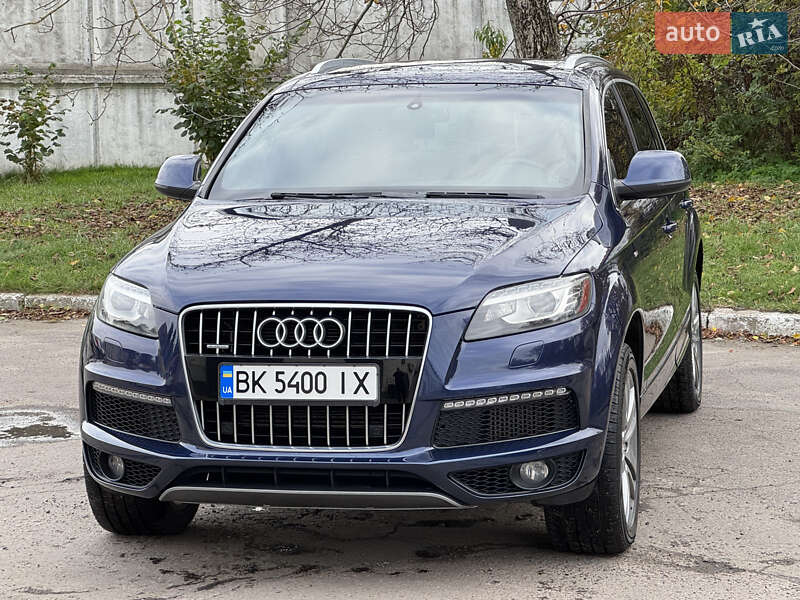 Позашляховик / Кросовер Audi Q7 2010 в Рівному