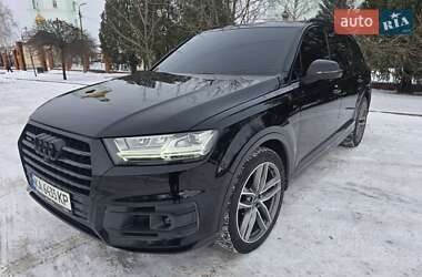 Внедорожник / Кроссовер Audi Q7 2016 в Кривом Роге