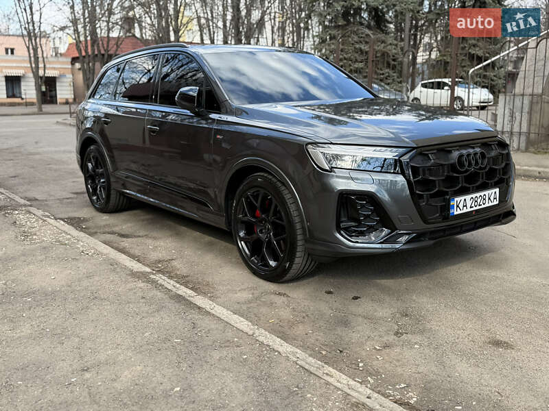 Внедорожник / Кроссовер Audi Q7 2025 в Кривом Роге