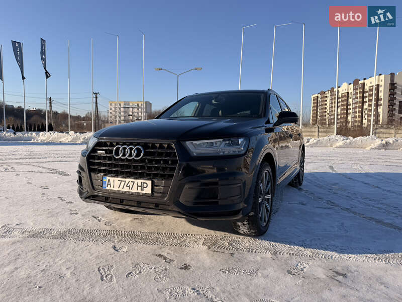 Внедорожник / Кроссовер Audi Q7 2016 в Киеве
