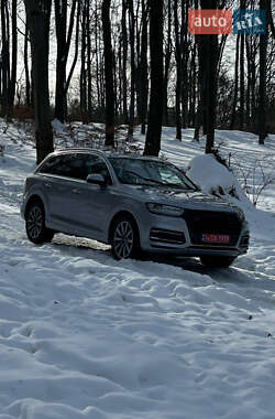 Позашляховик / Кросовер Audi Q7 2018 в Львові