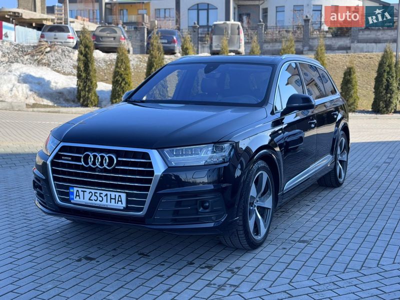 Внедорожник / Кроссовер Audi Q7 2017 в Ровно