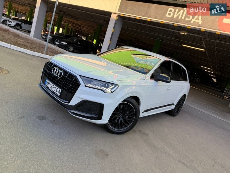 Внедорожник / Кроссовер Audi Q7 2020 в Киеве