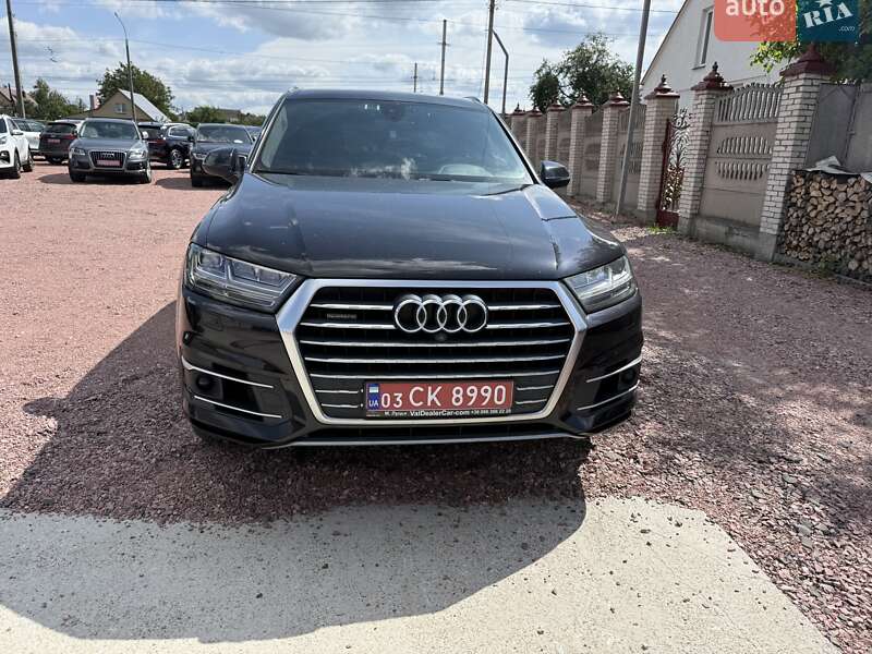 Внедорожник / Кроссовер Audi Q7 2016 в Луцке