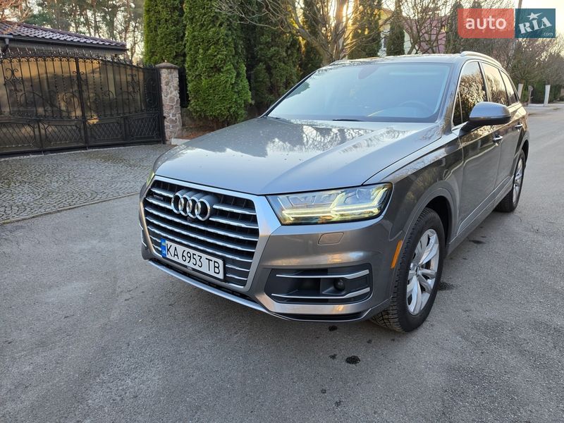 Внедорожник / Кроссовер Audi Q7 2016 в Киеве