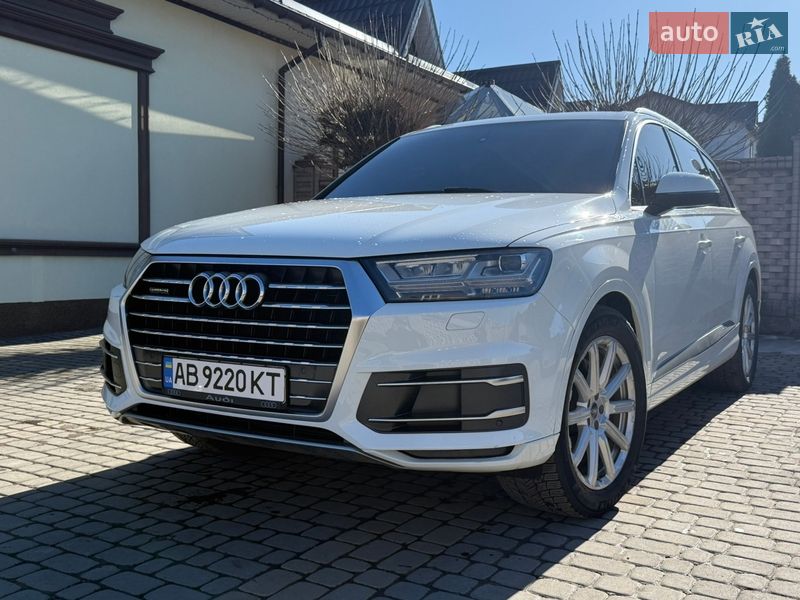 Внедорожник / Кроссовер Audi Q7 2015 в Виннице