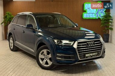 Внедорожник / Кроссовер Audi Q7 2019 в Киеве
