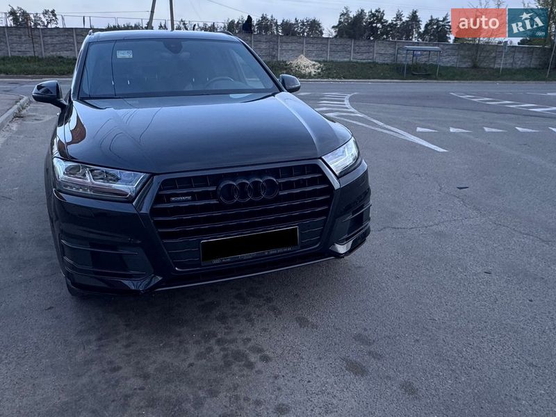 Позашляховик / Кросовер Audi Q7 2018 в Києві