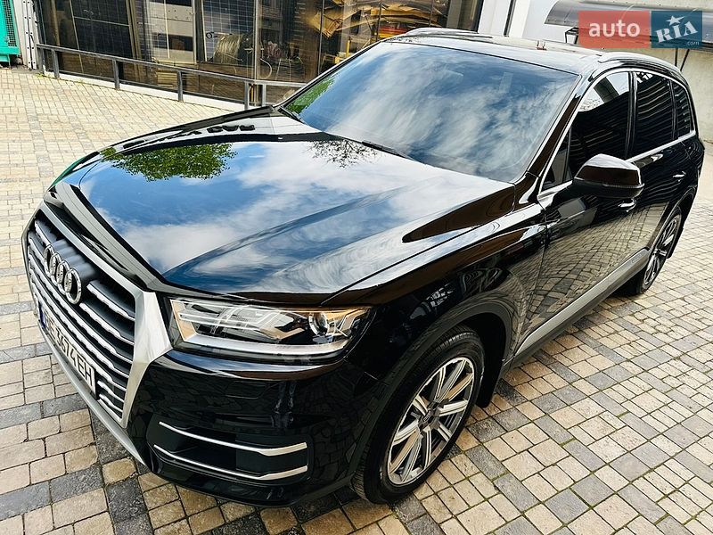 Позашляховик / Кросовер Audi Q7 2015 в Миколаєві