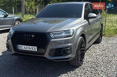 Позашляховик / Кросовер Audi Q7 2016 в Львові