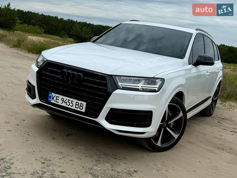 Внедорожник / Кроссовер Audi Q7 2017 в Днепре