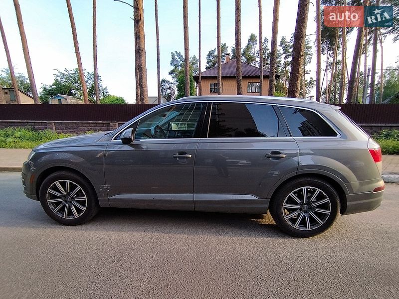 Внедорожник / Кроссовер Audi Q7 2016 в Ирпене
