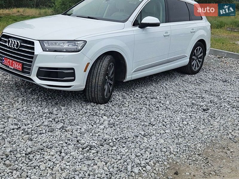Внедорожник / Кроссовер Audi Q7 2016 в Днепре