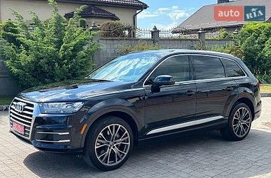 Внедорожник / Кроссовер Audi Q7 2017 в Ровно