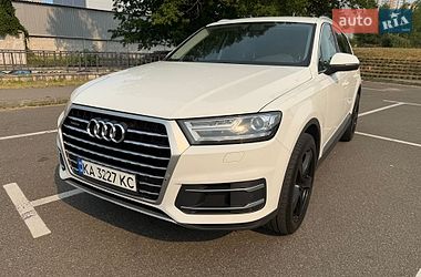 Внедорожник / Кроссовер Audi Q7 2016 в Киеве
