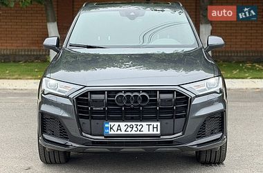 Внедорожник / Кроссовер Audi Q7 2021 в Киеве