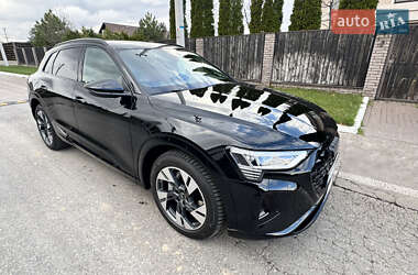 Внедорожник / Кроссовер Audi Q8 e-tron 2024 в Киеве