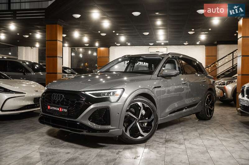 Позашляховик / Кросовер Audi Q8 e-tron 2023 в Одесі