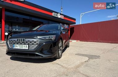 Позашляховик / Кросовер Audi Q8 e-tron 2023 в Первомайську