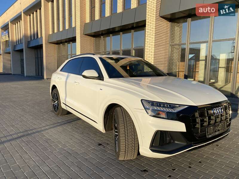 Внедорожник / Кроссовер Audi Q8 2020 в Виннице