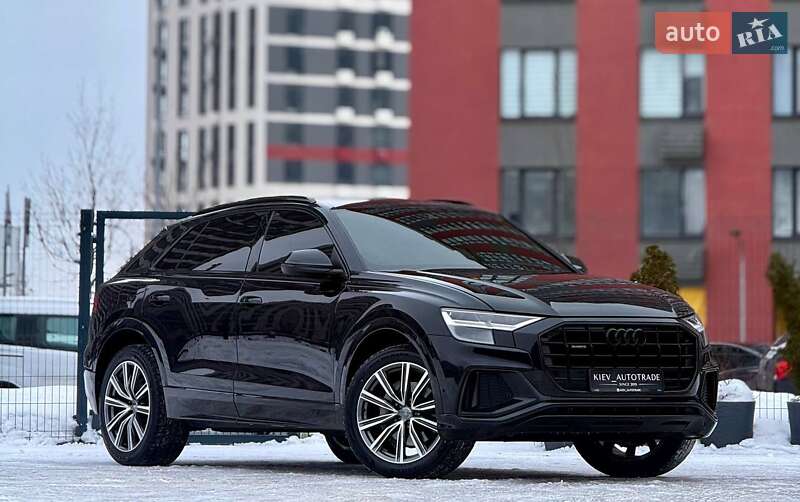 Внедорожник / Кроссовер Audi Q8 2018 в Киеве