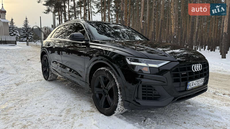 Внедорожник / Кроссовер Audi Q8 2018 в Киеве