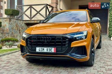Позашляховик / Кросовер Audi Q8 2020 в Чернівцях