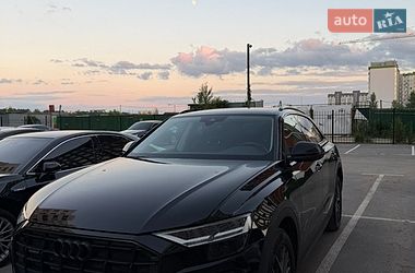 Позашляховик / Кросовер Audi Q8 2018 в Києві
