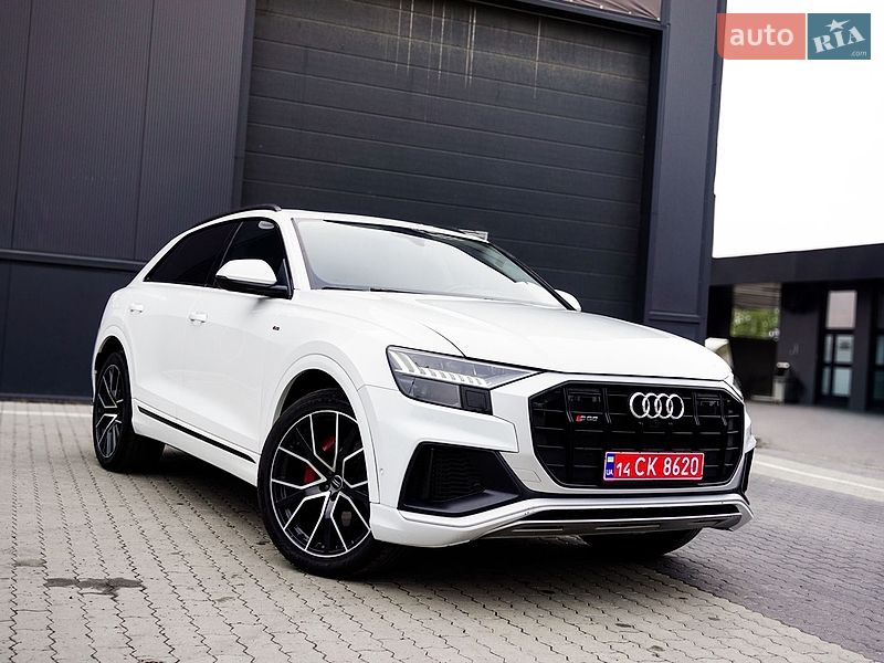 Внедорожник / Кроссовер Audi Q8 2019 в Ужгороде