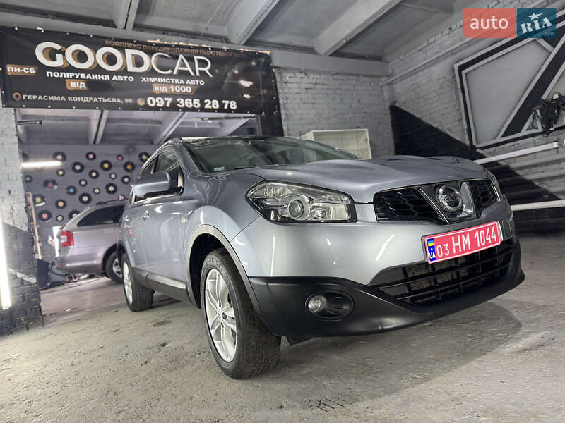 Позашляховик / Кросовер Nissan Qashqai+2 2011 в Сумах Позашляховик / Кросовер Nissan Qashqai+2 2011 в Сумах