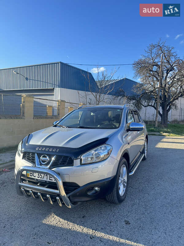 Внедорожник / Кроссовер Nissan Qashqai+2 2013 в Дрогобыче