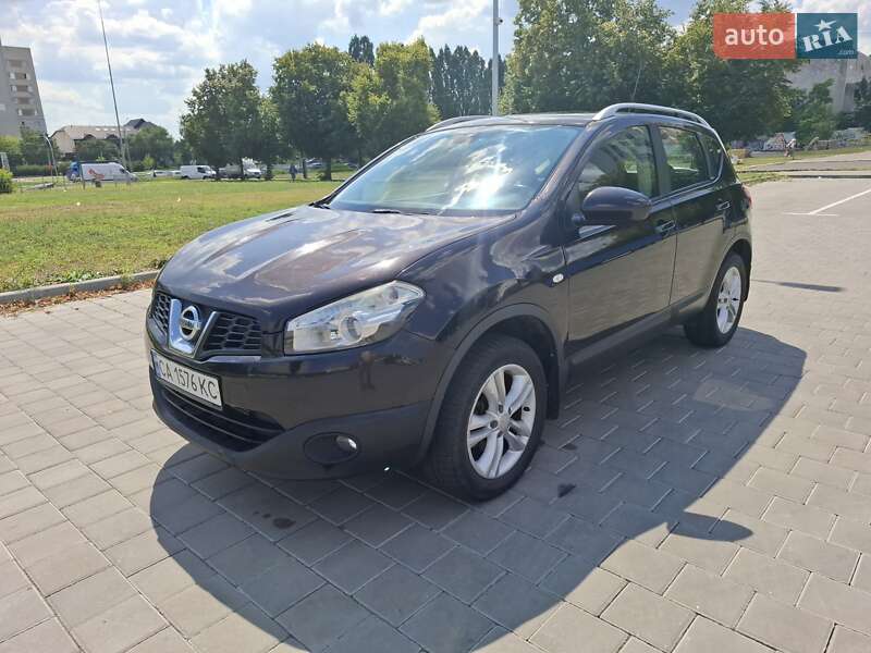 Позашляховик / Кросовер Nissan Qashqai 2010 в Черкасах