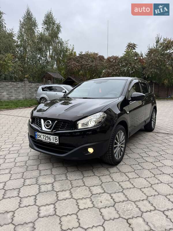 Позашляховик / Кросовер Nissan Qashqai 2010 в Рівному Позашляховик / Кросовер Nissan Qashqai 2010 в Рівному