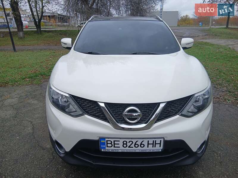 Позашляховик / Кросовер Nissan Qashqai 2015 в Первомайську