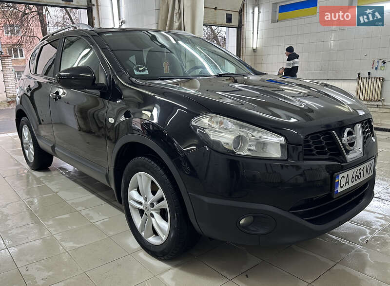 Внедорожник / Кроссовер Nissan Qashqai 2010 в Умани