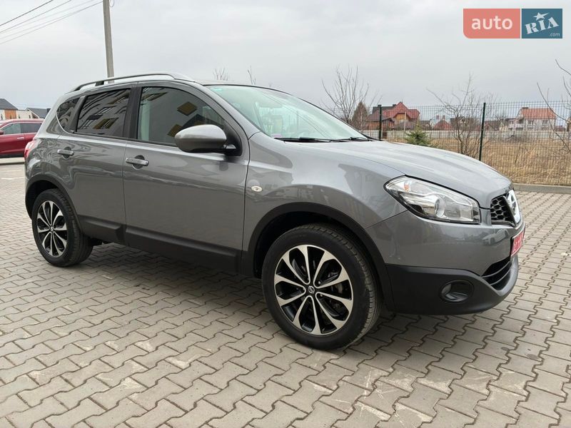 Позашляховик / Кросовер Nissan Qashqai 2011 в Луцьку