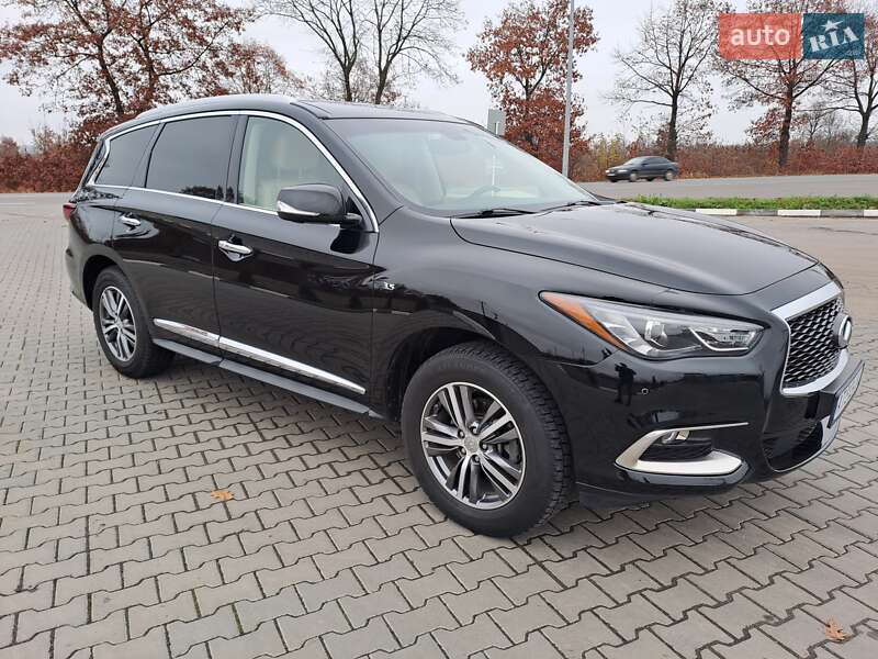 Позашляховик / Кросовер Infiniti QX60 2016 в Коломиї