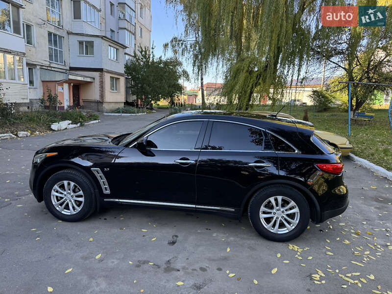 Внедорожник / Кроссовер Infiniti QX70 2013 в Волочиске Внедорожник / Кроссовер Infiniti QX70 2013 в Волочиске