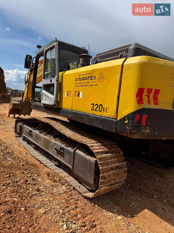 Гусеничный экскаватор Hyundai R 320 LC 2008 в Великодолинском