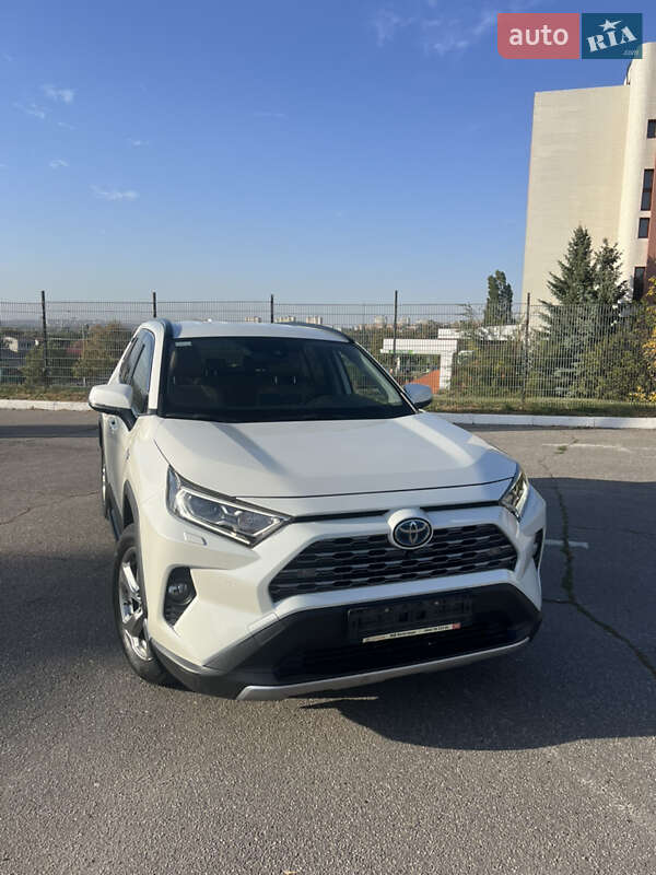 Внедорожник / Кроссовер Toyota RAV4 2019 в Харькове Внедорожник / Кроссовер Toyota RAV4 2019 в Харькове