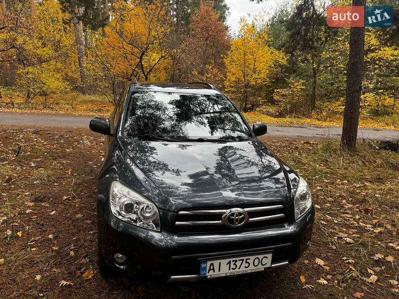 Внедорожник / Кроссовер Toyota RAV4 2007 в Киеве