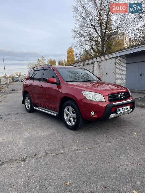Внедорожник / Кроссовер Toyota RAV4 2006 в Кременчуге Внедорожник / Кроссовер Toyota RAV4 2006 в Кременчуге