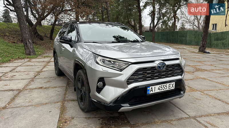 Позашляховик / Кросовер Toyota RAV4 2020 в Києві