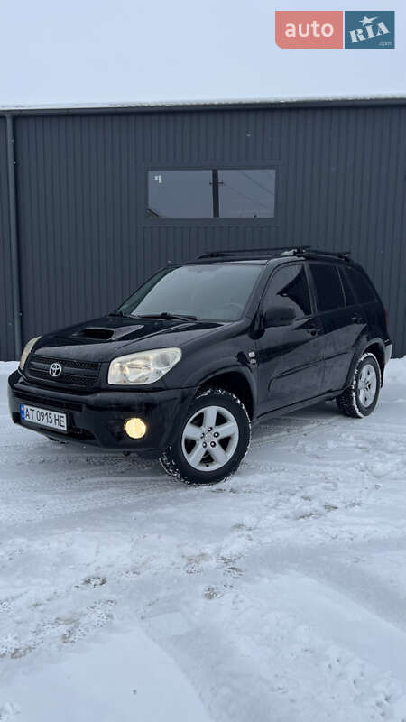 Внедорожник / Кроссовер Toyota RAV4 2004 в Коломые